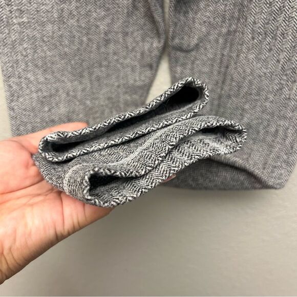 Lululemon Athletica Crop 21” Mini Grey Heathered Herringbone Size 2 - Picture 5 of 14